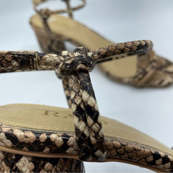 Raid Beige Snake Embossed Square Toe Chunky Heel Sandals Womens 36 Faux Leather - Picture 3 of 13